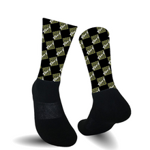 Load image into Gallery viewer, Performance Crew Socks- Class of 2022
